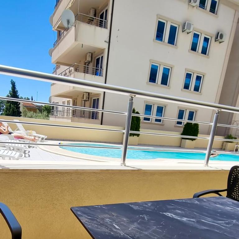 Anja & Ogo apartments with Pool _ - Apartment with Pool View - 23