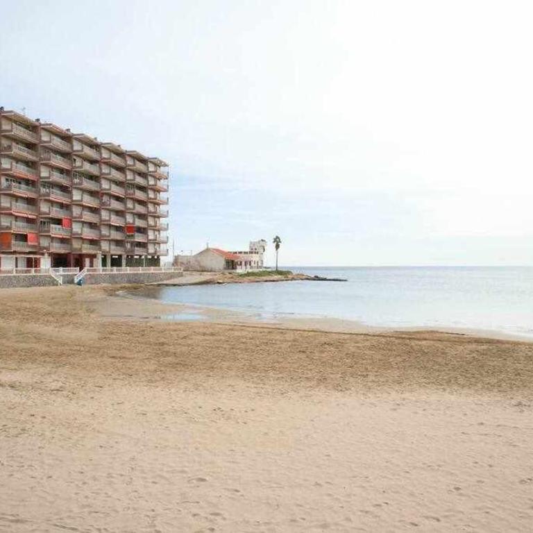 Piso estilo Mediterráneo a 200m de la playa - Apartamento de 2 dormitorios - 45