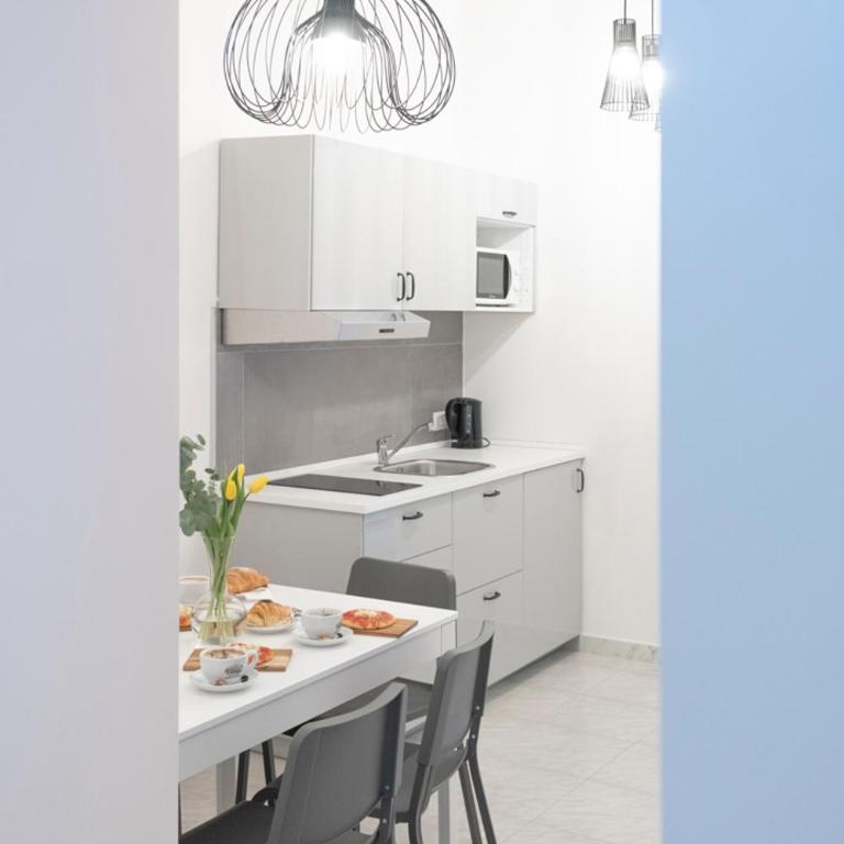Preziosi 61 - Three-Bedroom Apartment - 11