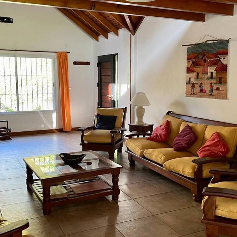 Casa en Ing. Maschwitz con gran parque y pileta - Casa de 3 dormitorios - 22