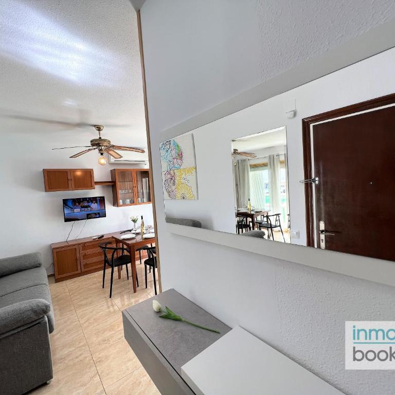 New Pins II, climatizado y a 120m de la playa - One-Bedroom Apartment - 11