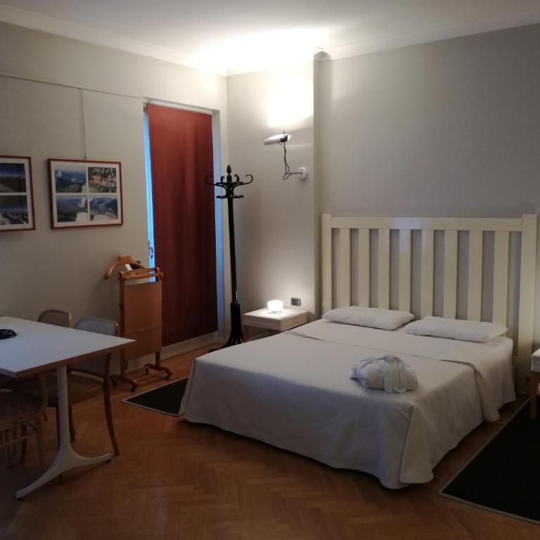 Residence Borgonuovo Uno Apartments - Appartamento Monolocale - 5