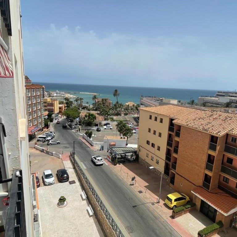 apartamento con vista al mar - Three-Bedroom Apartment - 5