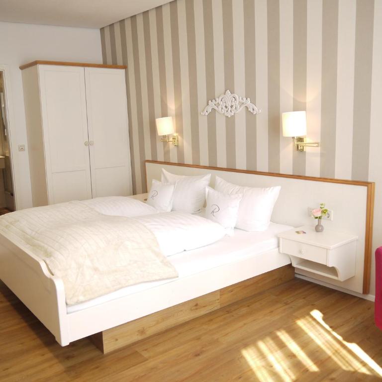 Hotel Ratsstuben - Comfort Doppelzimmer mit Balkon - 4