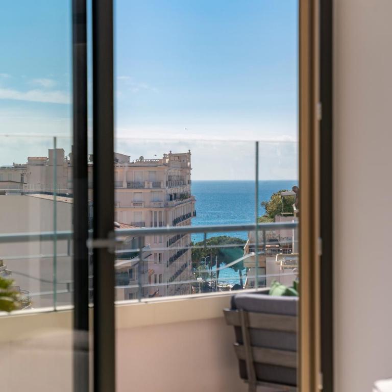 Cannes centre dernier étage - Apartamento de 3 dormitorios - 25
