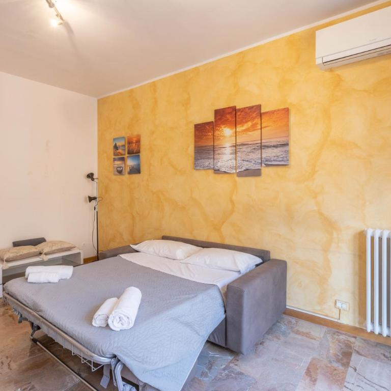 Borgo House, Bologna by Short Holidays - Two-Bedroom Apartment - 10