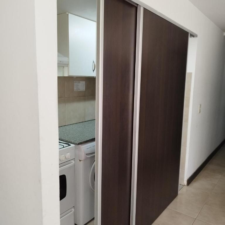 Departamento a 20 metros del mar y 1 cuadra centro. - Apartamento de 2 dormitorios - 42