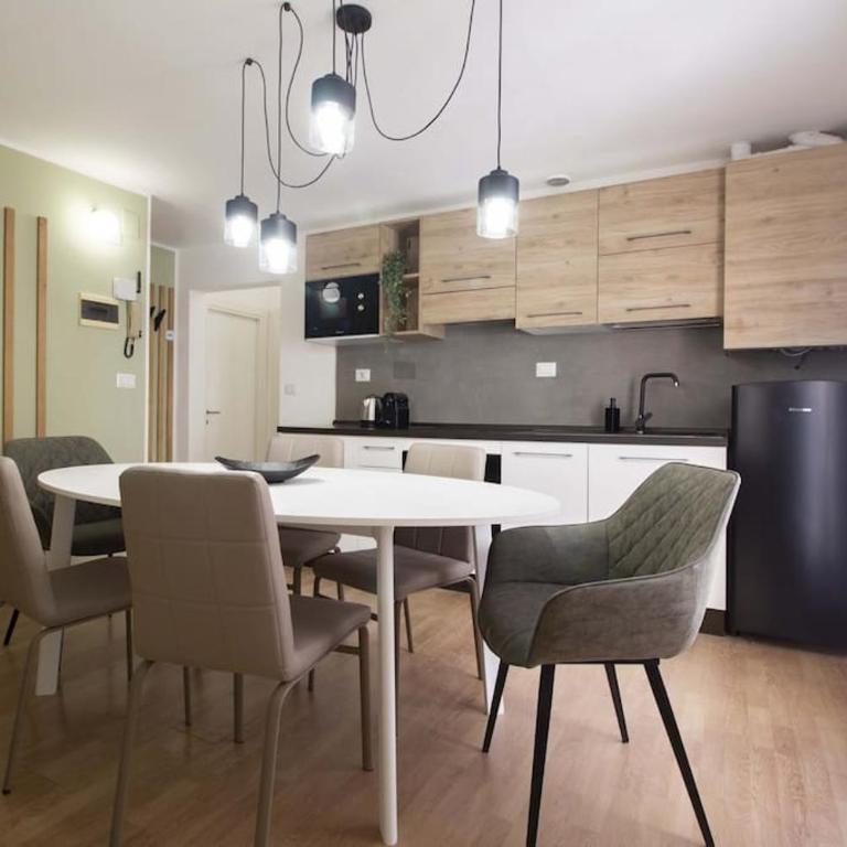 Elegant flat in the city centre with two suite - Appartamento con 2 Camere da Letto - 2
