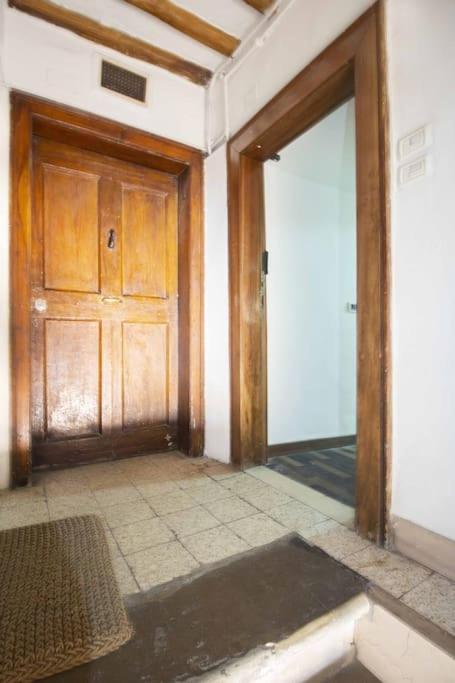 Elegant flat in the city centre with two suite - Appartamento con 2 Camere da Letto - 15