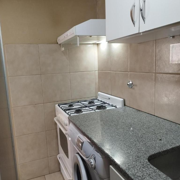 Departamento a 20 metros del mar y 1 cuadra centro. - Apartamento de 2 dormitorios - 44