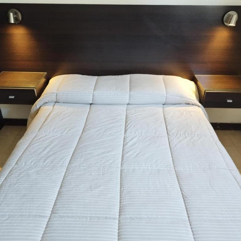 Departamento a 20 metros del mar y 1 cuadra centro. - Apartamento de 2 dormitorios - 11