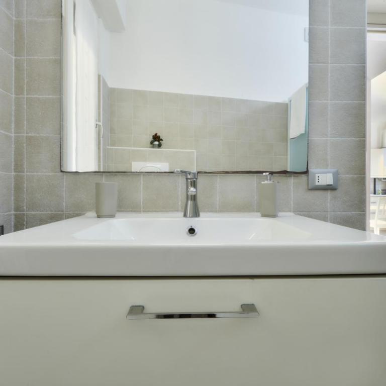Margherita House - Appartamento con Vista Lago - 33