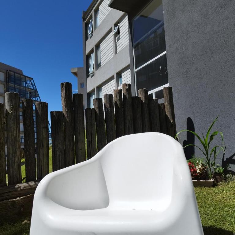 Departamento a 20 metros del mar y 1 cuadra centro. - Apartamento de 2 dormitorios - 52