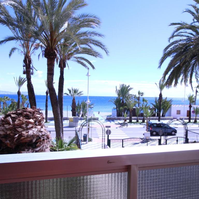 Hostal Velilla - Habitación Doble con vistas al mar - 1 o 2 camas - 14