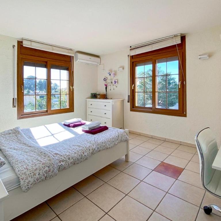 Ampuriahome Villa hosting 15, pool & mooring - Villa - 21