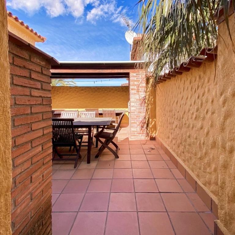 Ampuriahome Villa hosting 15, pool & mooring - Villa - 10