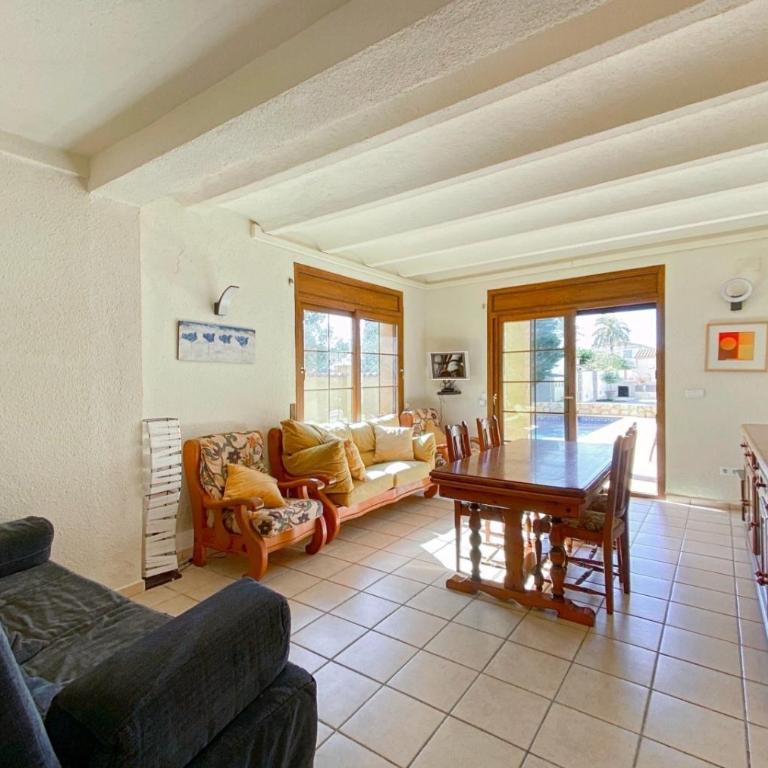 Ampuriahome Villa hosting 15, pool & mooring - Villa - 19