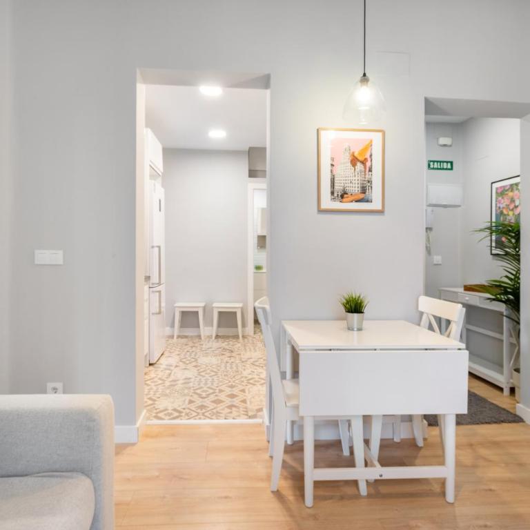 Refurbished Bright-2Bedrooms 1bathroom-Lavapies - Apartment - 23