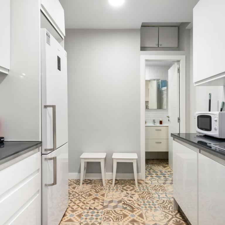 Refurbished Bright-2Bedrooms 1bathroom-Lavapies - Apartment - 22