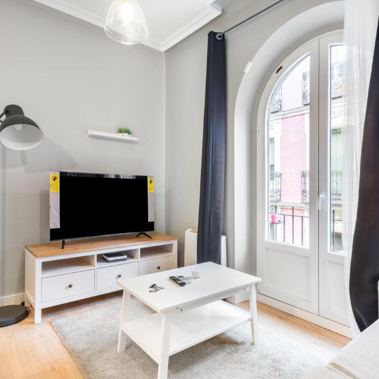 Refurbished Bright-2Bedrooms 1bathroom-Lavapies - Apartment - 27