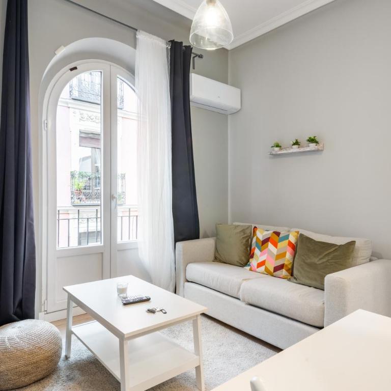 Refurbished Bright-2Bedrooms 1bathroom-Lavapies - Apartment - 1