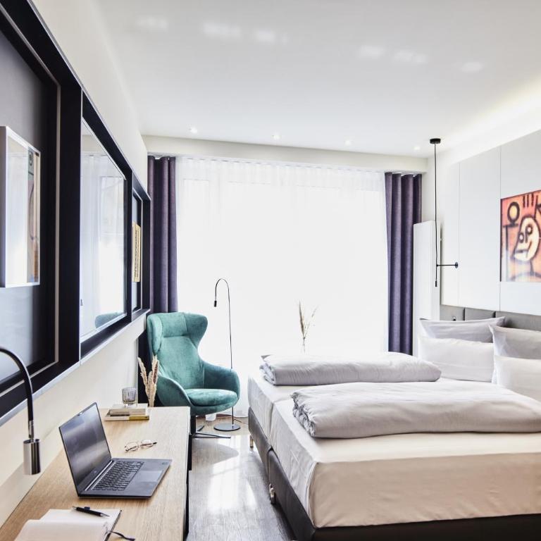 Design- und Kunsthotel München - Deluxe Doppelzimmer - 6