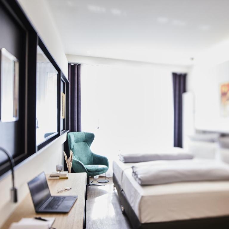 Design- und Kunsthotel München - Deluxe Doppelzimmer - 8