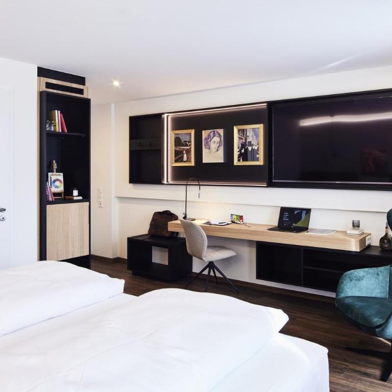 Design- und Kunsthotel München - Junior Suite mit Balkon - 3