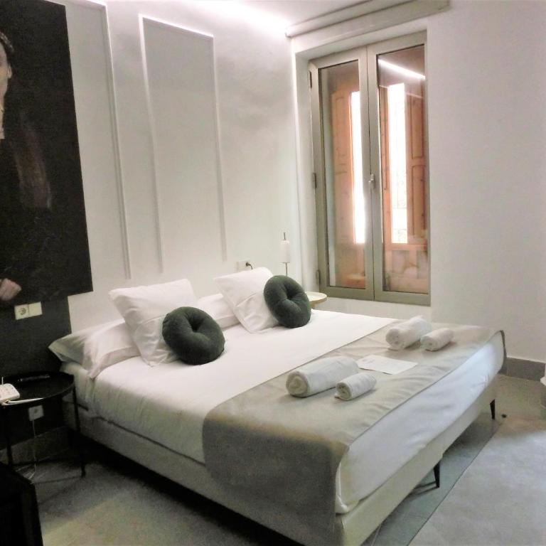 Les Monges Palace Boutique - Double Room - Disability Access - 8