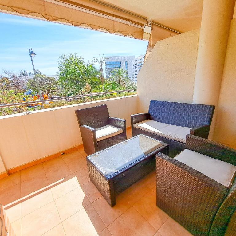 Great Location, Estepona Town - Apartamento de 2 dormitorios - 19