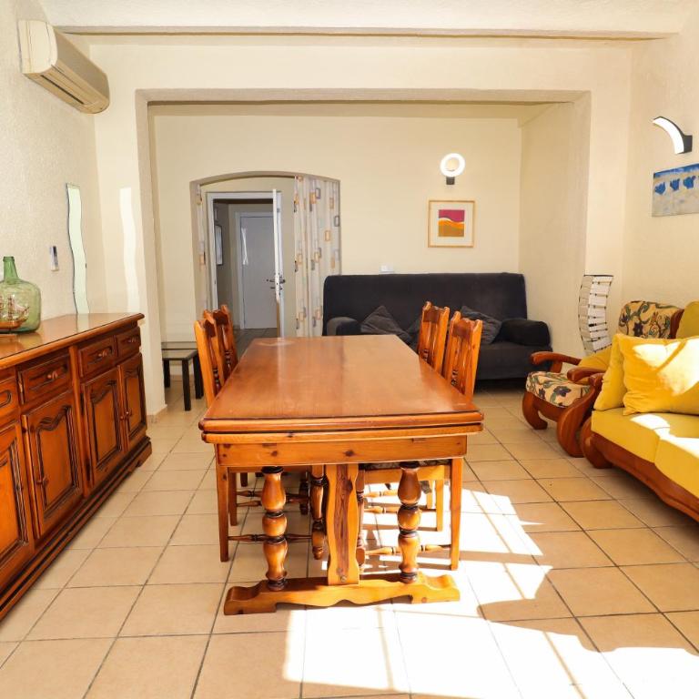 Ampuriahome Villa hosting 15, pool & mooring - Villa - 18