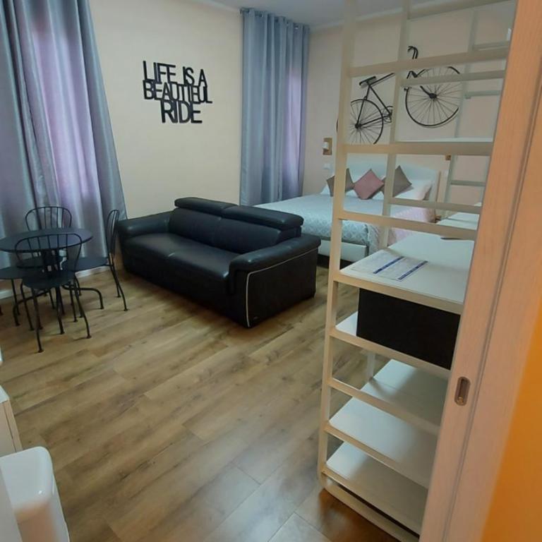 Glam Resort G H O S T E L - Suite Familiare Deluxe - 6