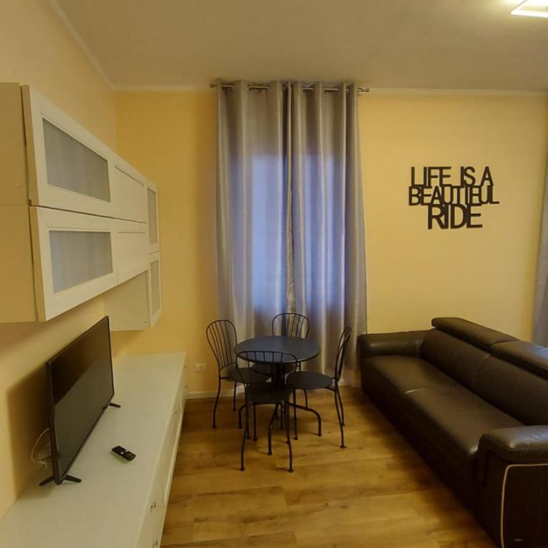 Glam Resort G H O S T E L - Suite Familiare Deluxe - 3