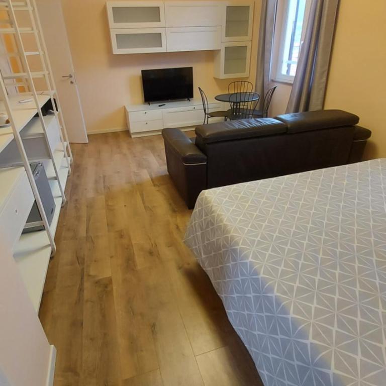 Glam Resort G H O S T E L - Suite Familiare Deluxe - 8