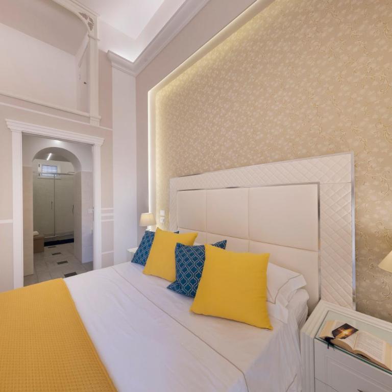 YourHome - Royal Blue Suite - One-Bedroom Apartment - 20