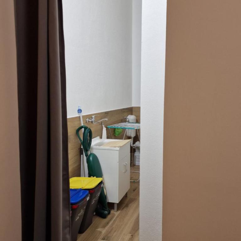 Corso Vittorio 364 - Appartamento con 1 Camera da Letto - 37