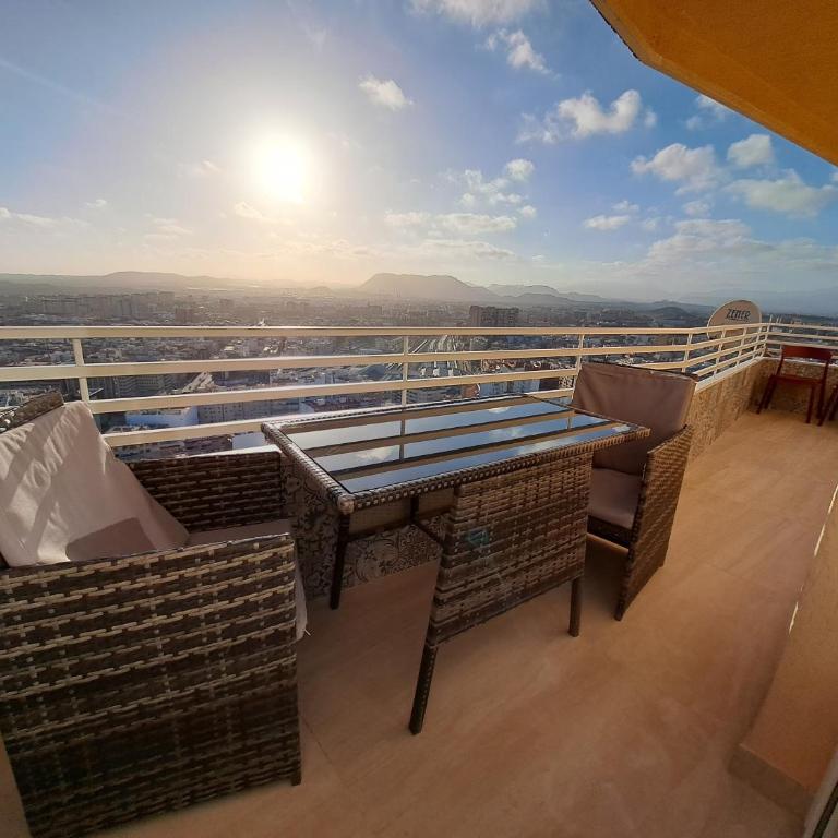 Alicante Skylights Apartments - Studio Apartment (29th floor with Sea View) - 14