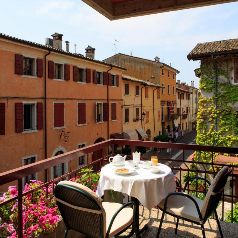 Hotel Speranza - Camera Matrimoniale/Doppia con Letti Singoli con Balcone e Vista Strada - 8