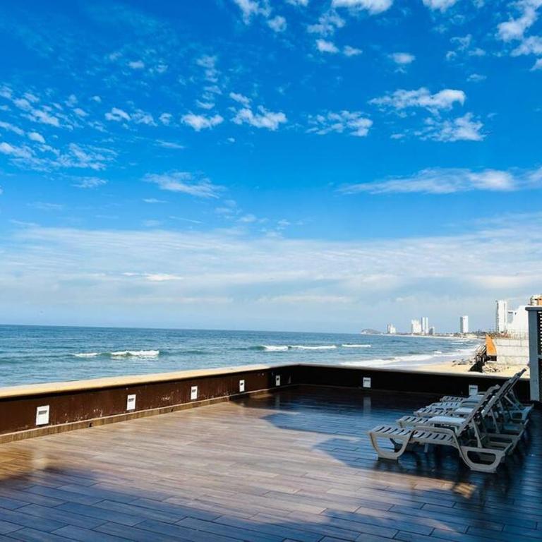 Depa frente a la playa by G P S rentas - Three-Bedroom Apartment - 11