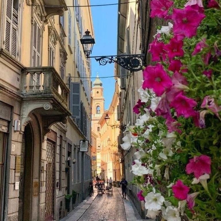 PARMA EXPRESS Anima Antica I 24h covered Parking Free I - One-Bedroom Apartment - 45