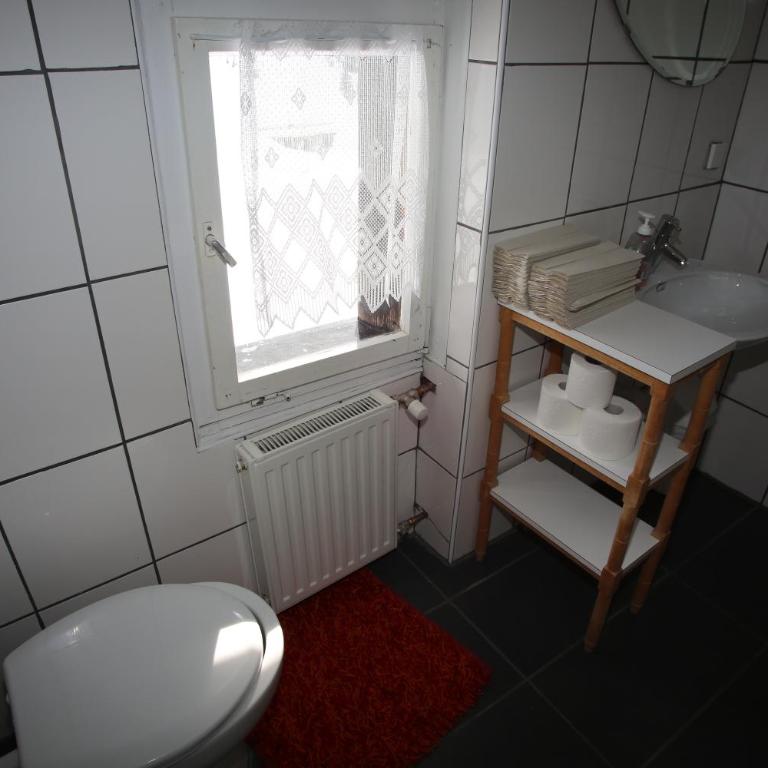 Gasthof Auerhahn - Doppelzimmer mit Gemeinschaftsbad - 11