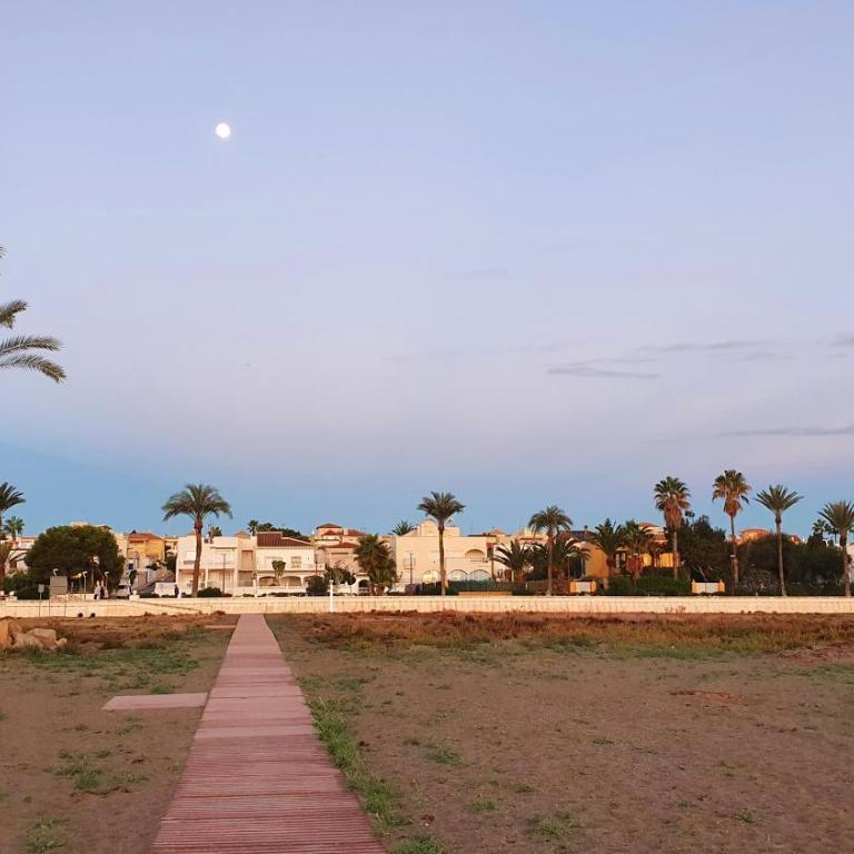 Very Very Vera Beach - Freshly Renovated - Apartamento - 39