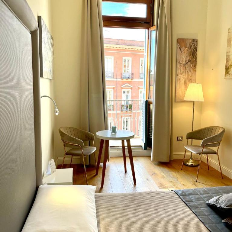 Antico Corso Charme - Deluxe Double or Twin Room with City View - 21