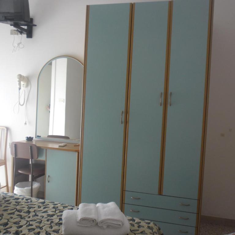 Hotel Busignani - Camera Tripla - 2