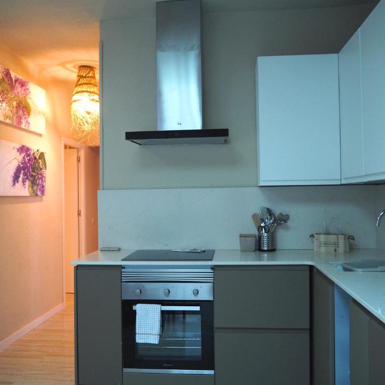 Cal Xambu - Three-Bedroom Apartment - 25