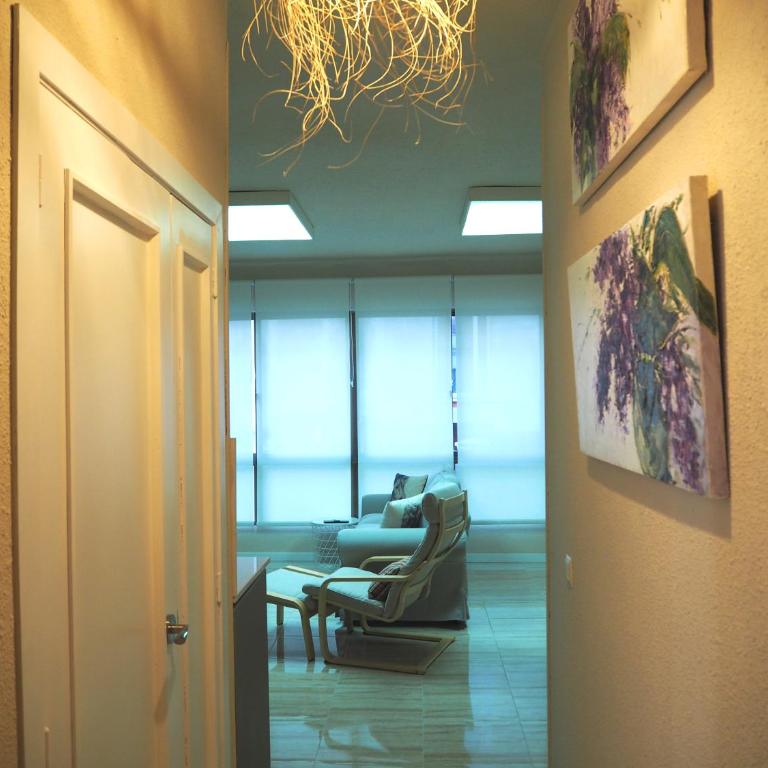 Cal Xambu - Three-Bedroom Apartment - 24