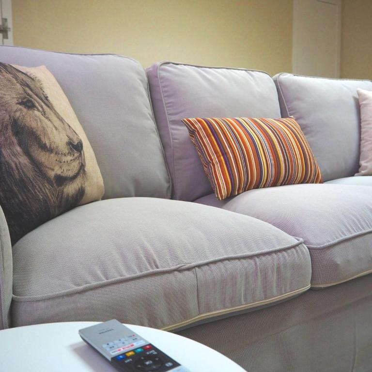 Cal Xambu - Three-Bedroom Apartment - 30