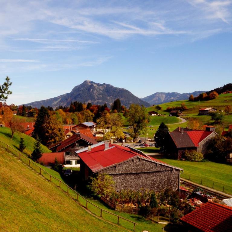 MEB Appartement, luxuriöses Appartement, im Chalet-Stil nur für Zwei, mit privater Sauna im Oberallgäu - Apartment mit Blick auf die Berge - 21