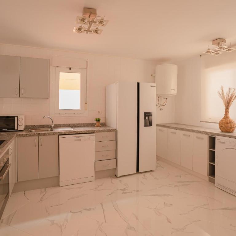 Sea Breezes Costa Adeje - Apartamento - 12