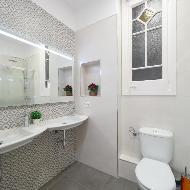 BarcelonaForRent The Living Terrace - Apartamento de 3 dormitorios - Bailén, 23 - 80